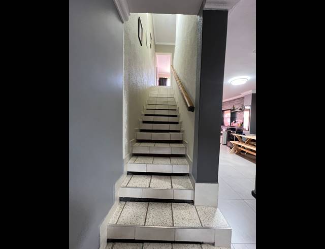 2 BEDROOM APARTMENT FOR SALE IN NEW REDRUTH